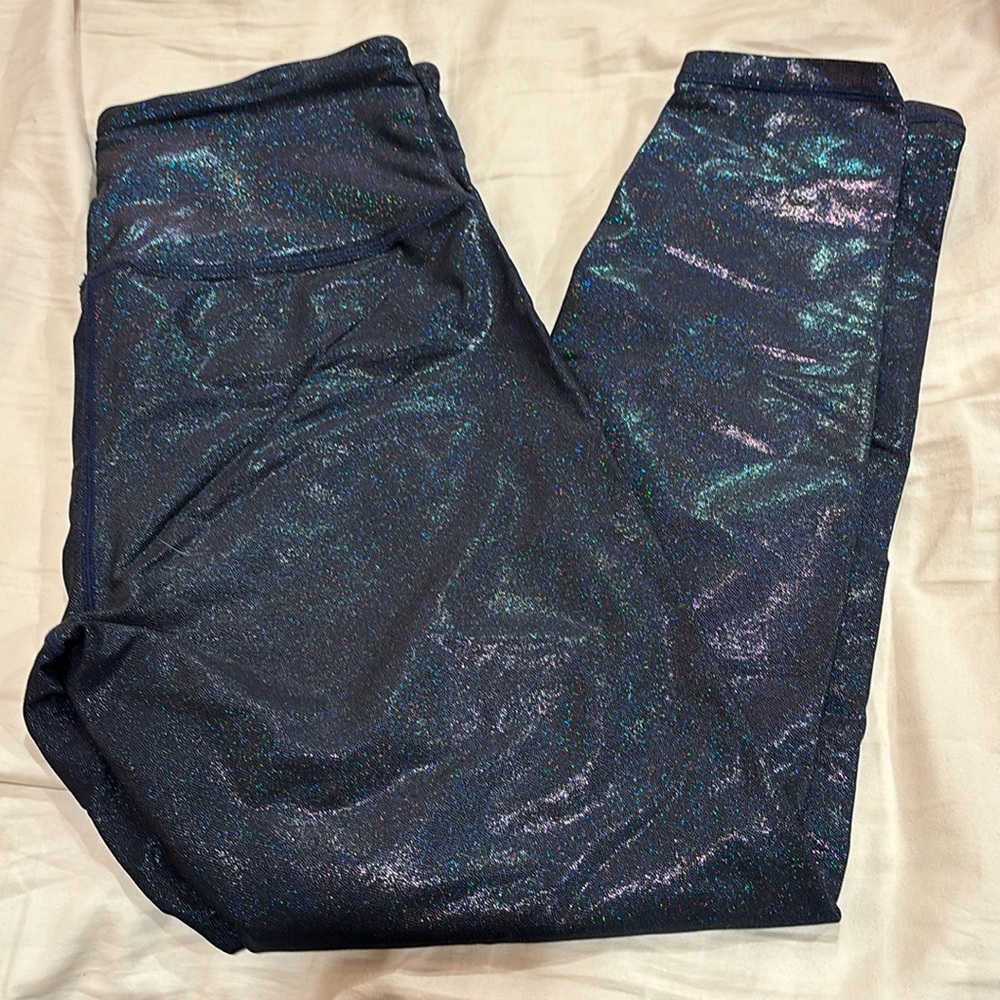 Like new! Glittery ankle length legging